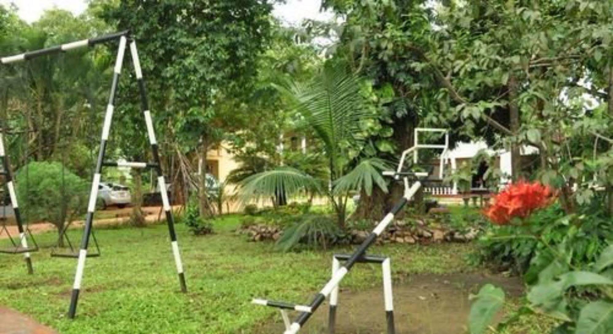 Sujatha Tourist Rest Hotel Dambulla Kültér fotó